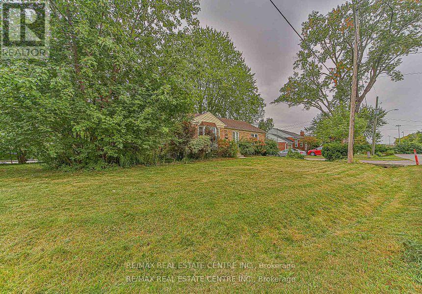 1292 Crossfield Bend, Mississauga, Ontario  L5G 3P4 - Photo 12 - W12851620