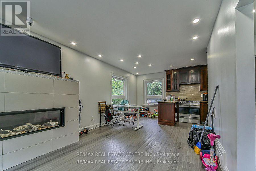 1292 Crossfield Bend, Mississauga, Ontario  L5G 3P4 - Photo 20 - W12851620