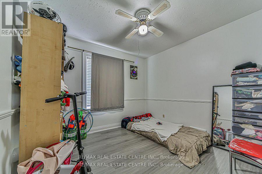 1292 Crossfield Bend, Mississauga, Ontario  L5G 3P4 - Photo 27 - W12851620