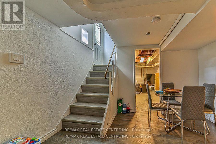 1292 Crossfield Bend, Mississauga, Ontario  L5G 3P4 - Photo 31 - W12851620