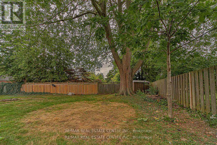 1292 Crossfield Bend, Mississauga, Ontario  L5G 3P4 - Photo 37 - W12851620
