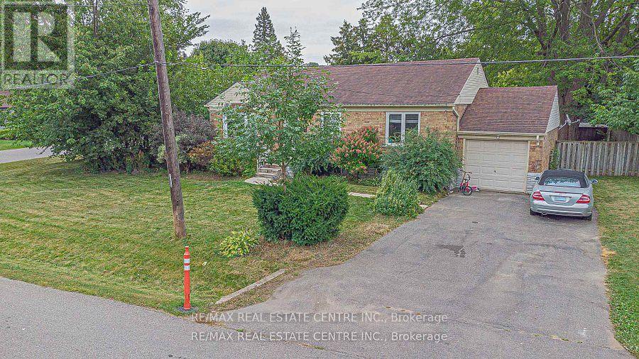 1292 Crossfield Bend, Mississauga, Ontario  L5G 3P4 - Photo 5 - W12851620