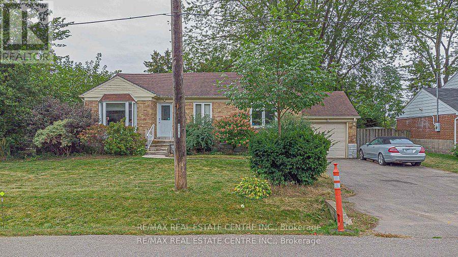 1292 Crossfield Bend, Mississauga, Ontario  L5G 3P4 - Photo 6 - W12851620