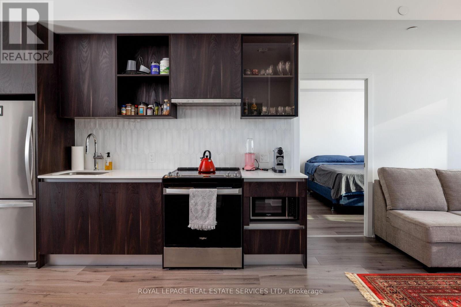 424 - 405 Dundas Street W, Oakville, Ontario  L6M 5P9 - Photo 15 - W12851628