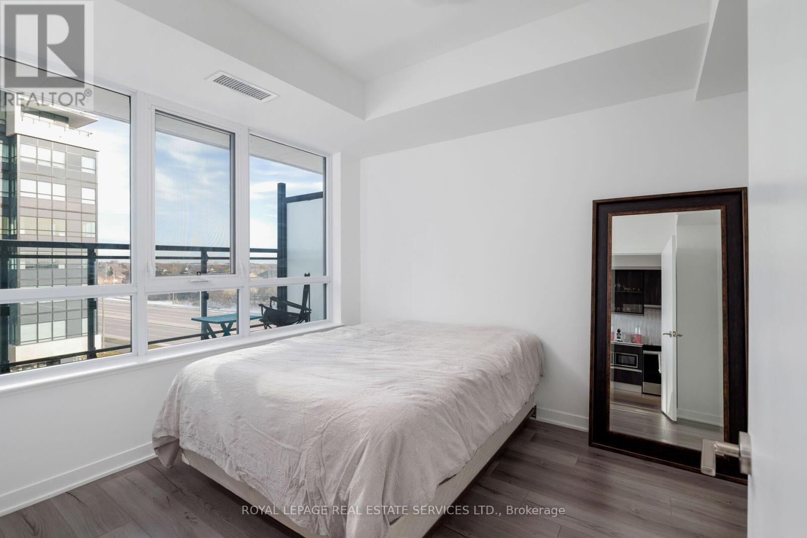 424 - 405 Dundas Street W, Oakville, Ontario  L6M 5P9 - Photo 24 - W12851628