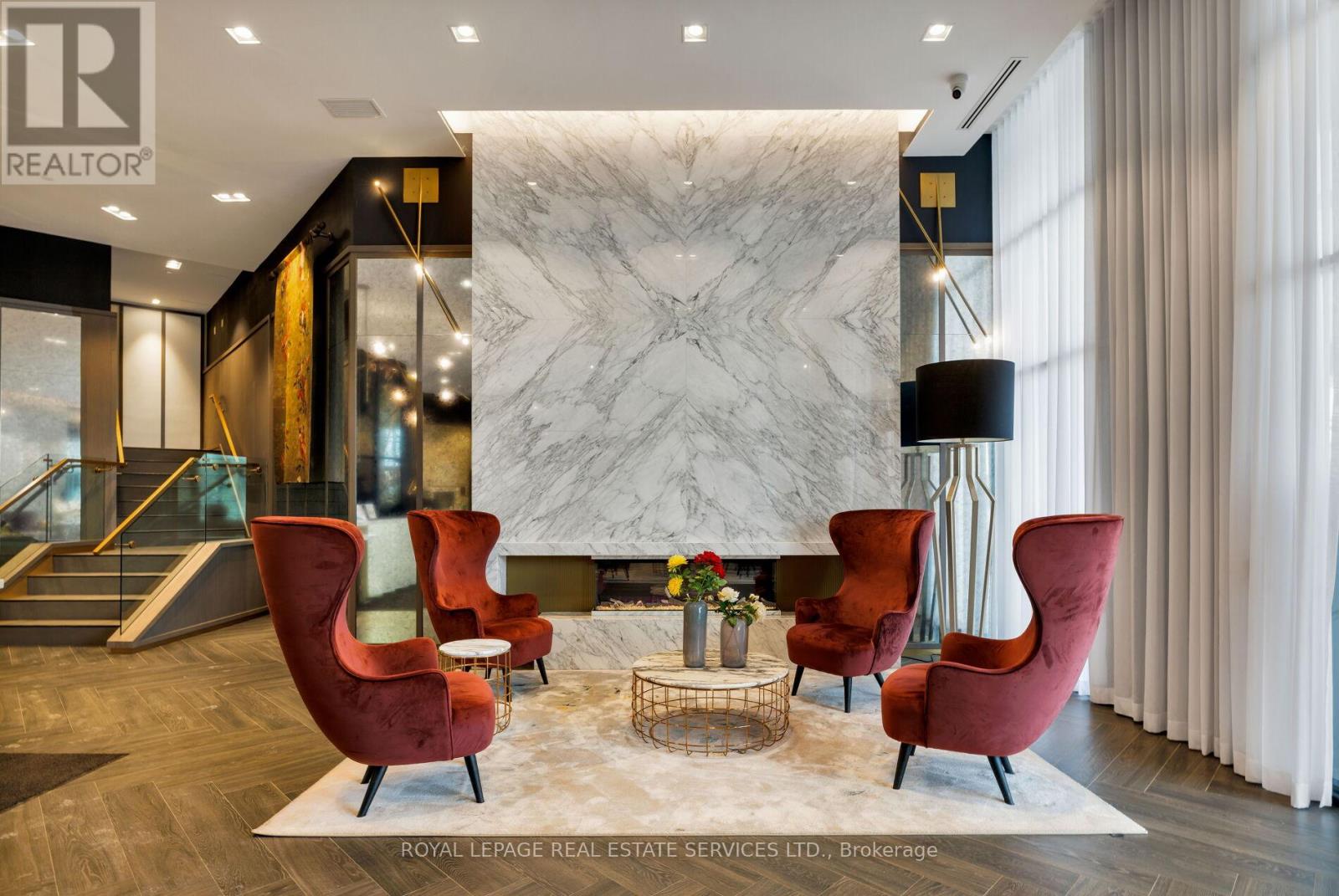 424 - 405 Dundas Street W, Oakville, Ontario  L6M 5P9 - Photo 4 - W12851628