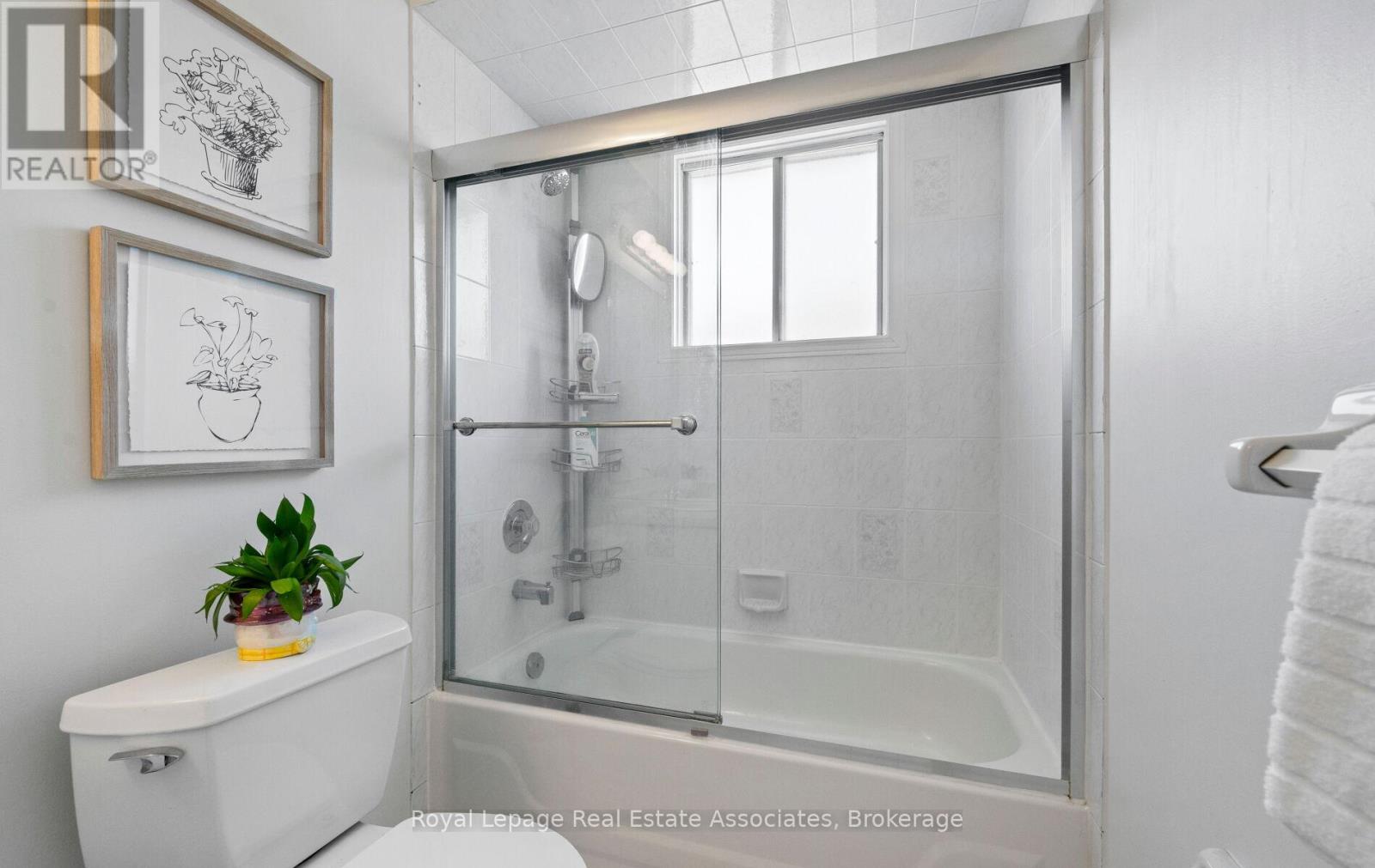 144 Genesee Drive, Oakville, Ontario  L6H 5Y9 - Photo 23 - W12851668