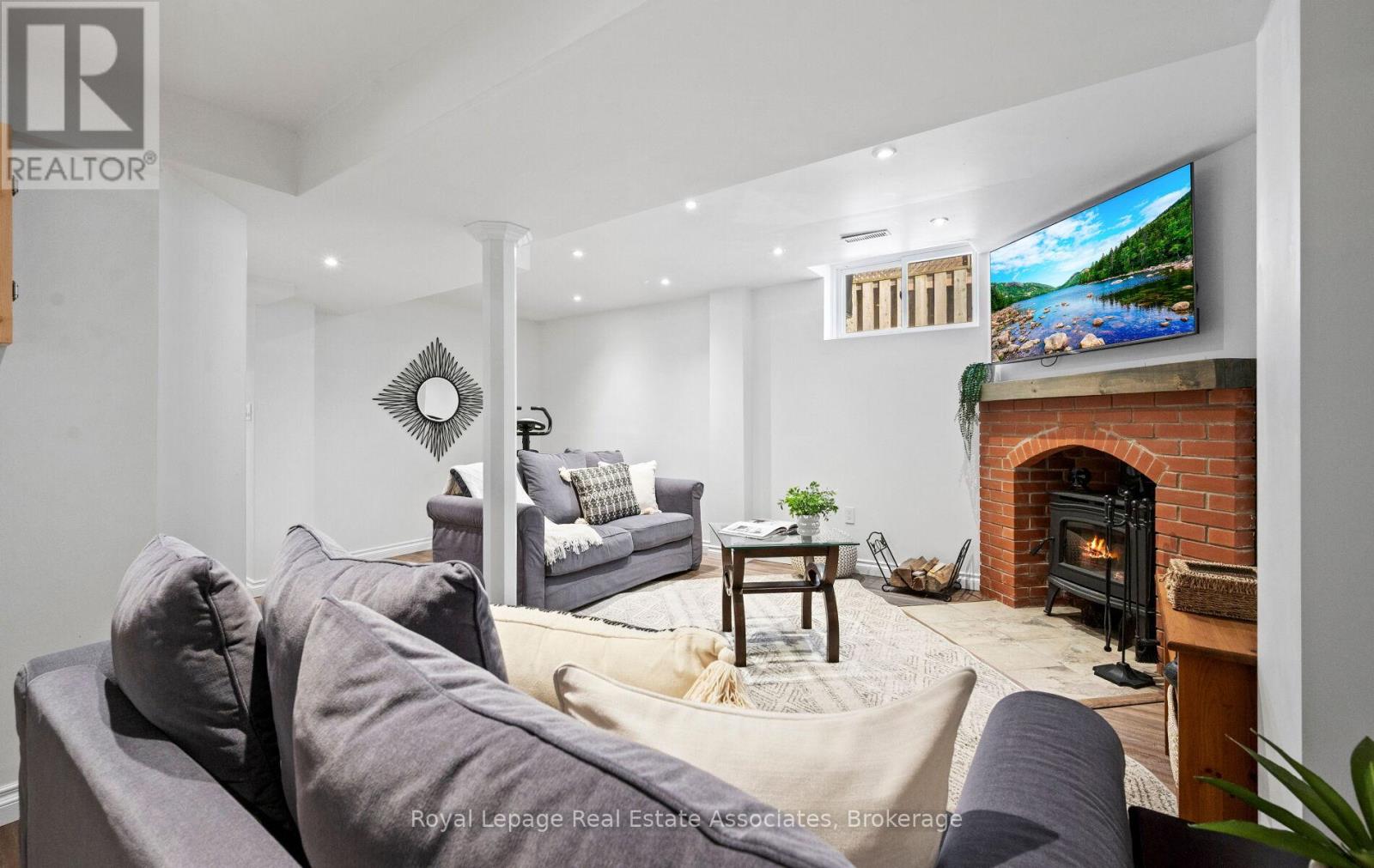 144 Genesee Drive, Oakville, Ontario  L6H 5Y9 - Photo 27 - W12851668