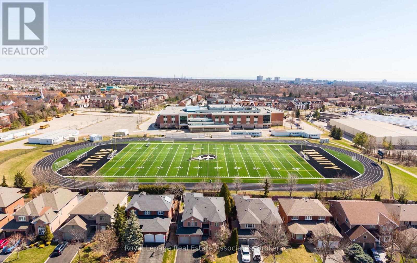 144 Genesee Drive, Oakville, Ontario  L6H 5Y9 - Photo 38 - W12851668