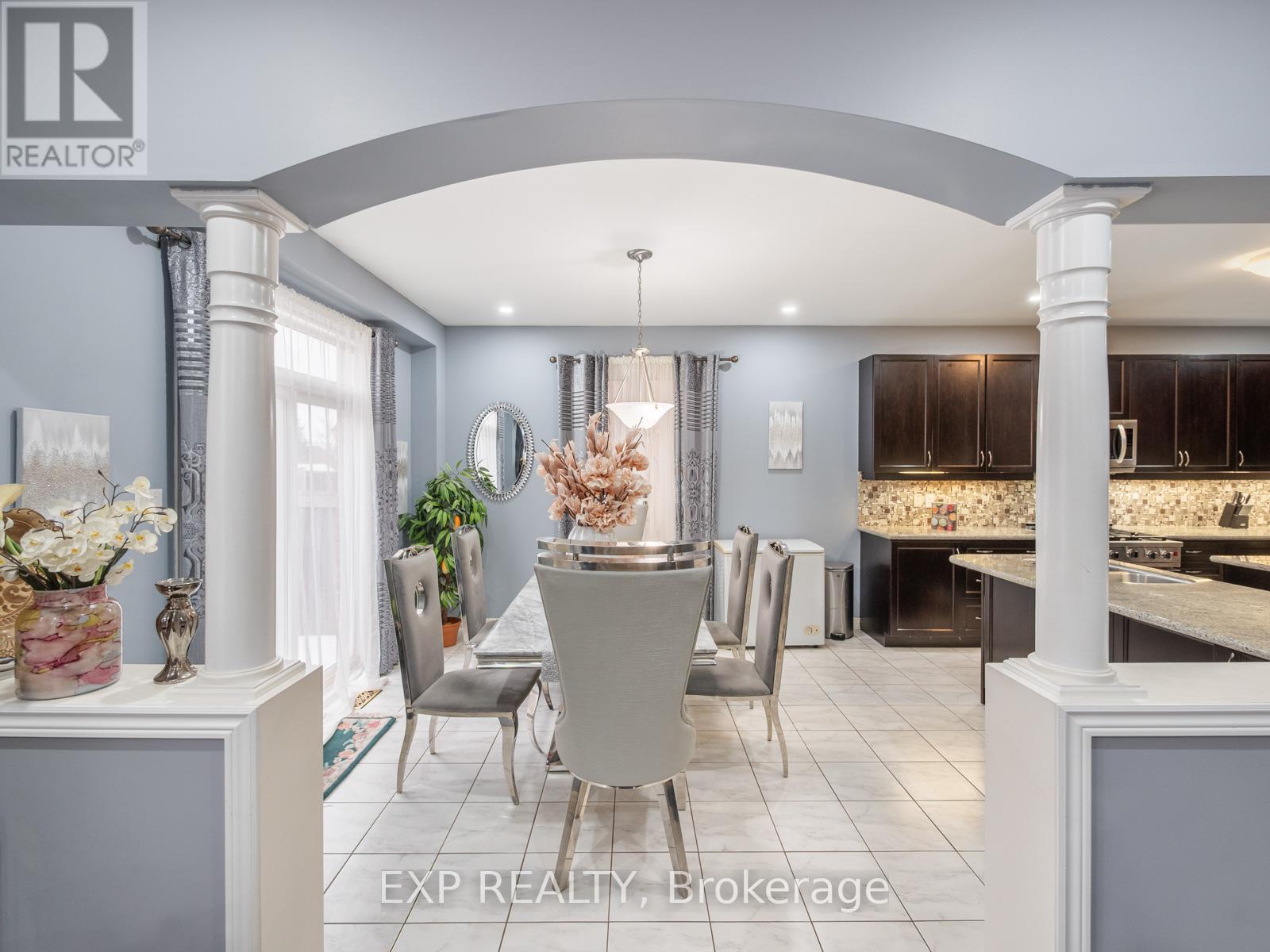 6 Bainsville Circle, Brampton, Ontario  L6P 3A5 - Photo 13 - W12851684