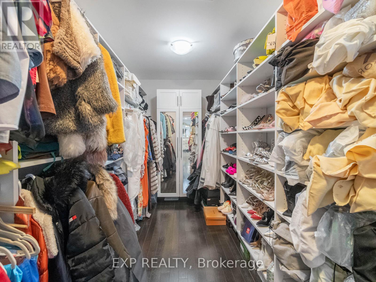 6 Bainsville Circle, Brampton, Ontario  L6P 3A5 - Photo 26 - W12851684