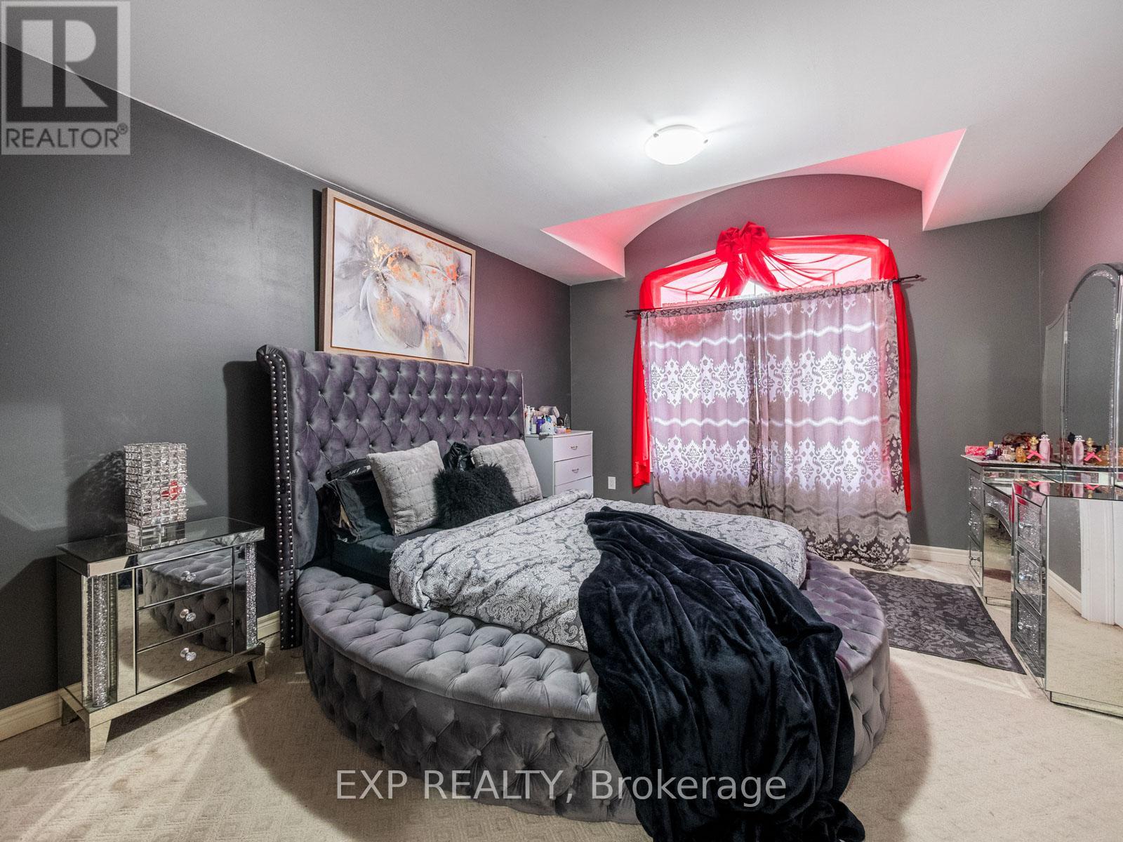 6 Bainsville Circle, Brampton, Ontario  L6P 3A5 - Photo 27 - W12851684