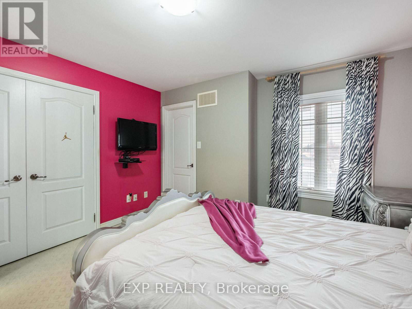 6 Bainsville Circle, Brampton, Ontario  L6P 3A5 - Photo 30 - W12851684