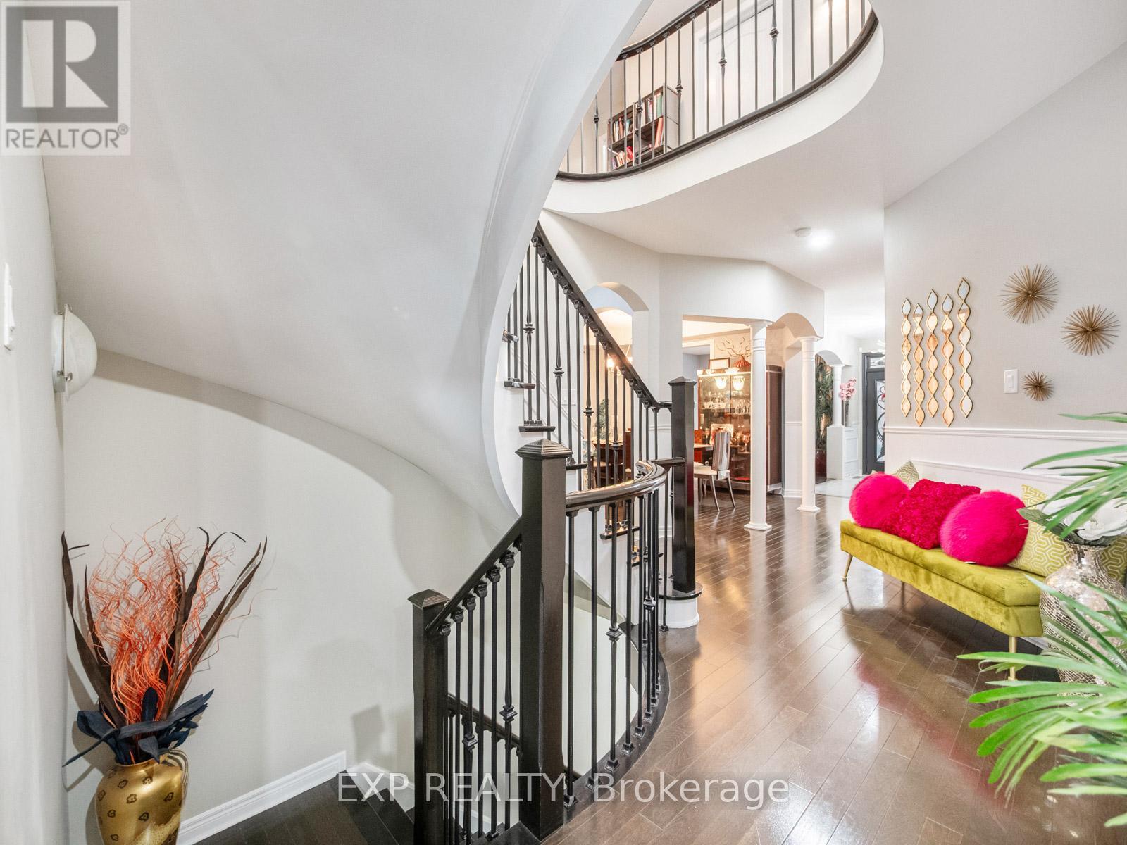 6 Bainsville Circle, Brampton, Ontario  L6P 3A5 - Photo 37 - W12851684