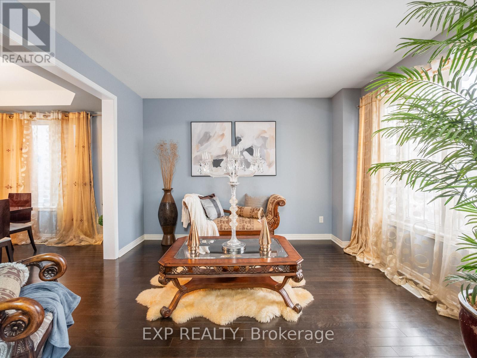 6 Bainsville Circle, Brampton, Ontario  L6P 3A5 - Photo 5 - W12851684