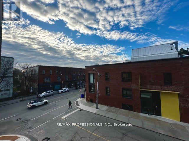 209 - 2720 Dundas Street W, Toronto, Ontario  M6P 0C3 - Photo 13 - W12851700