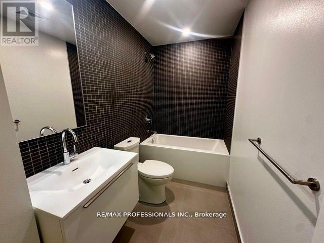 209 - 2720 Dundas Street W, Toronto, Ontario  M6P 0C3 - Photo 9 - W12851700