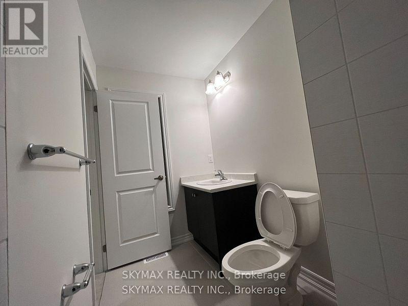 96 Halliford Place, Brampton, Ontario  L6P 4N6 - Photo 15 - W12851722