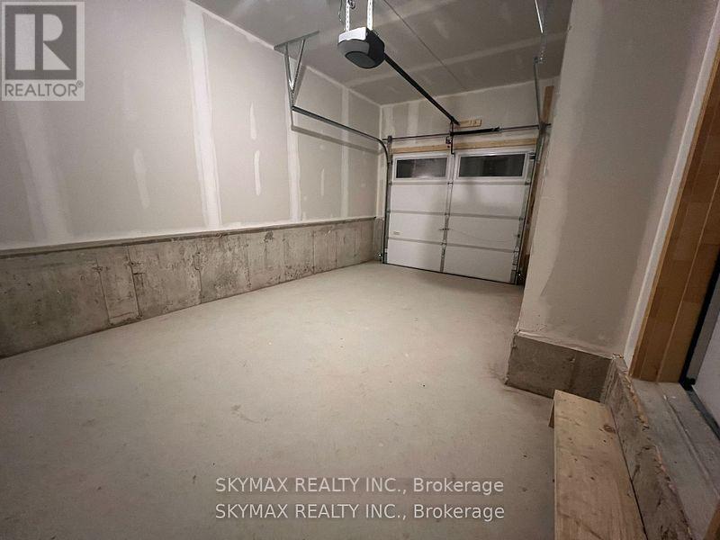 96 Halliford Place, Brampton, Ontario  L6P 4N6 - Photo 17 - W12851722