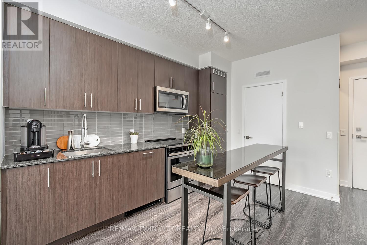 1808 - 4085 Parkside Village Drive, Mississauga, Ontario  L5B 0K9 - Photo 14 - W12851742