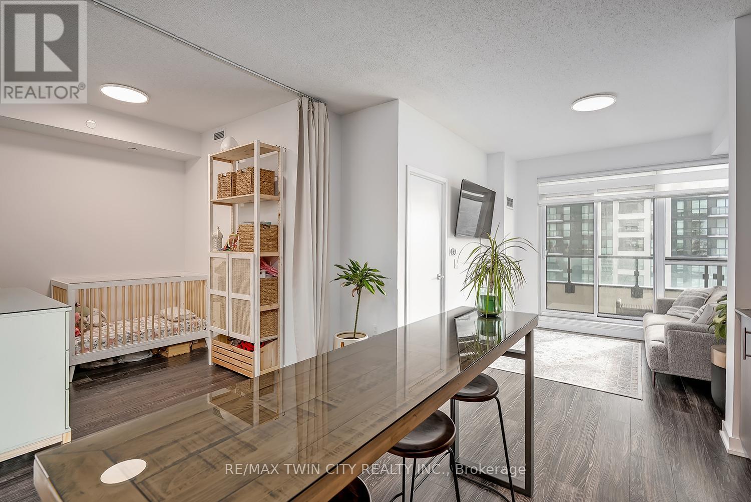 1808 - 4085 Parkside Village Drive, Mississauga, Ontario  L5B 0K9 - Photo 8 - W12851742