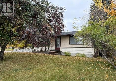 5423 46 Street, whitecourt, Alberta
