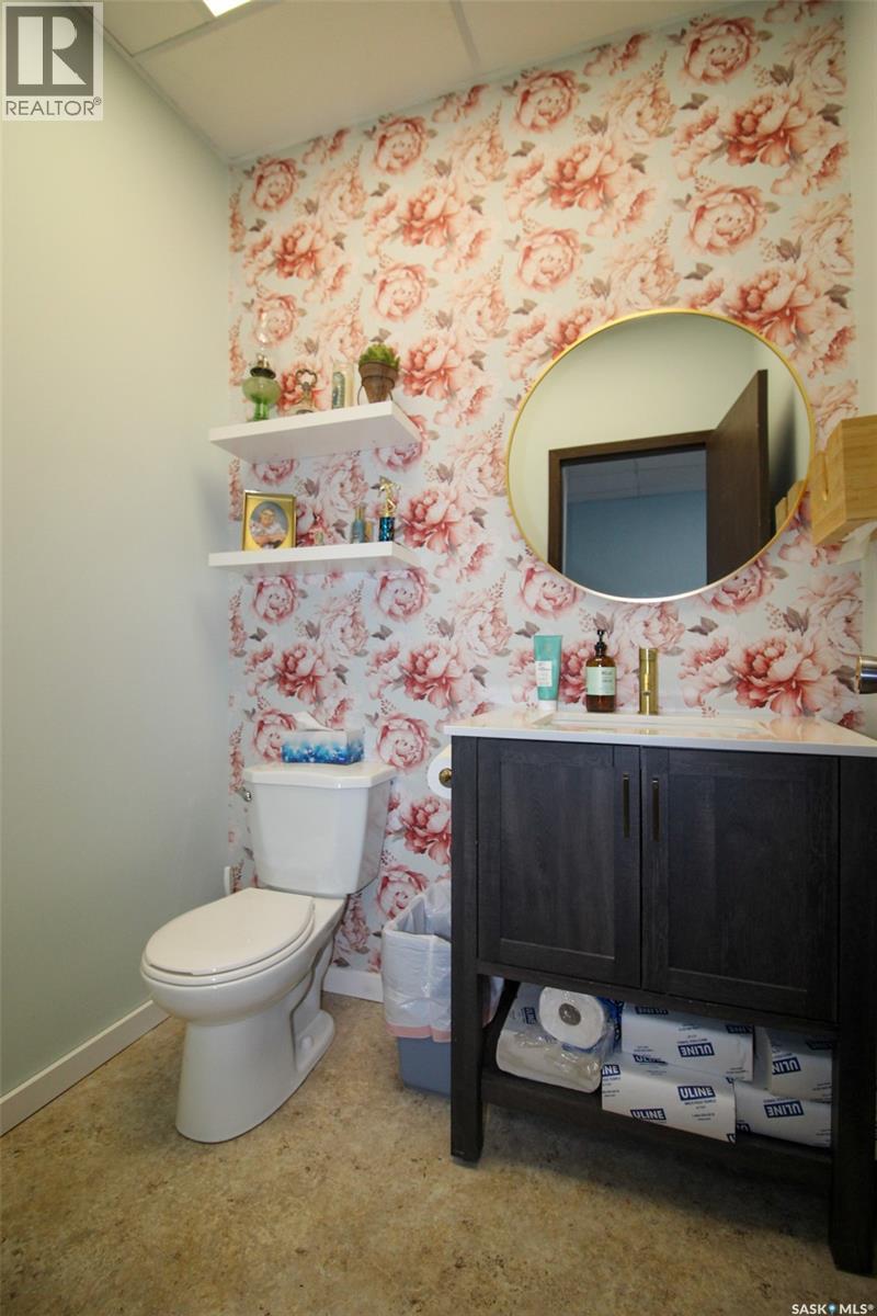 361 Centre Street, Shaunavon, Saskatchewan  S9H 4W4 - Photo 8 - SK029834