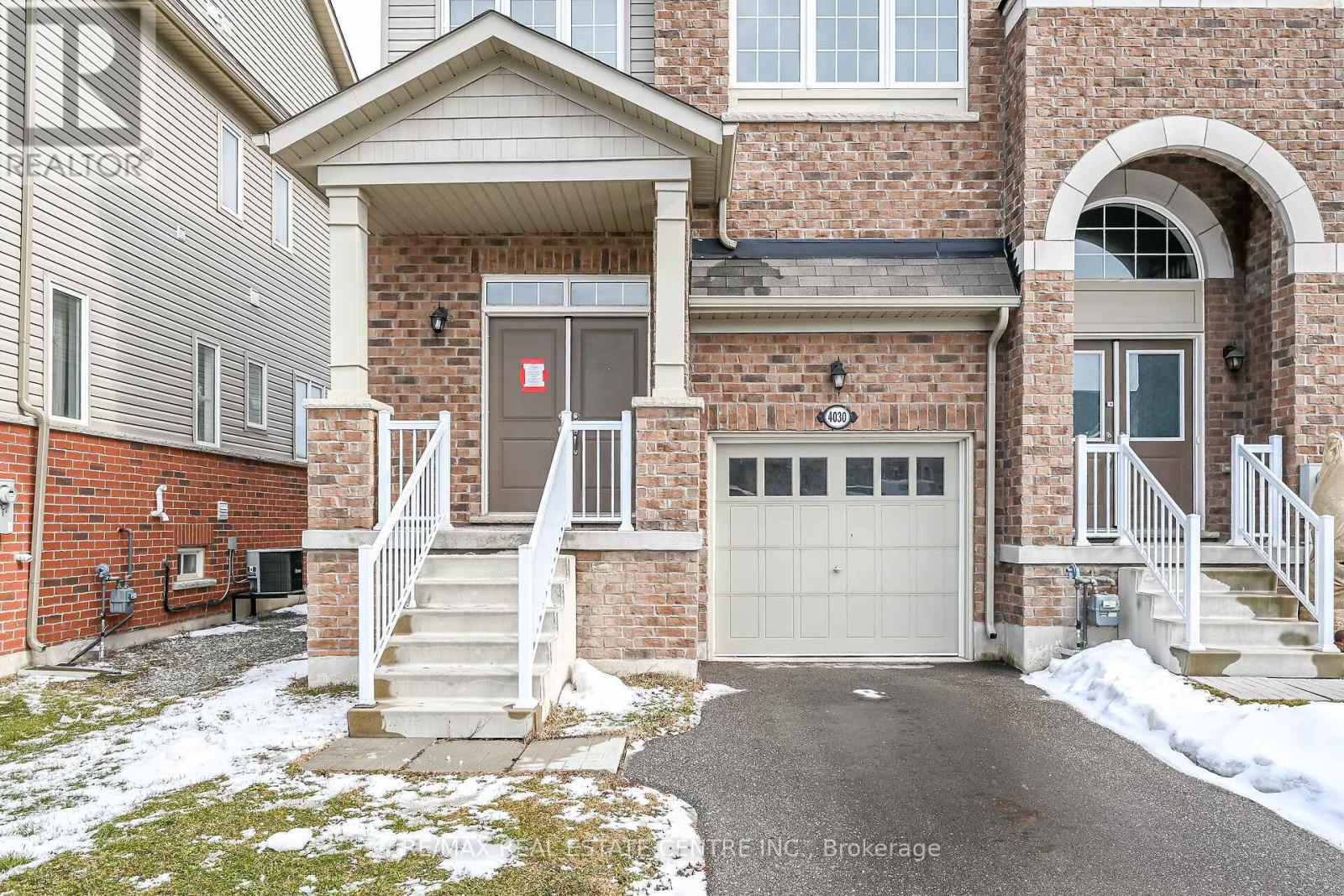4030 Fracchioni Drive, Lincoln, Ontario  L3J 0R8 - Photo 3 - X12851458
