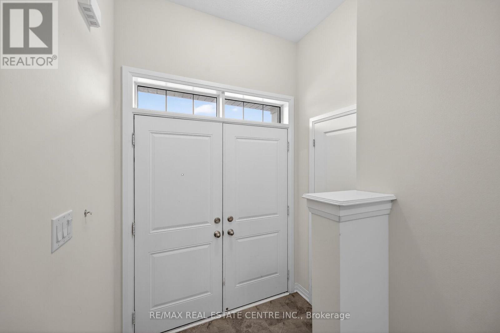 4030 Fracchioni Drive, Lincoln, Ontario  L3J 0R8 - Photo 6 - X12851458