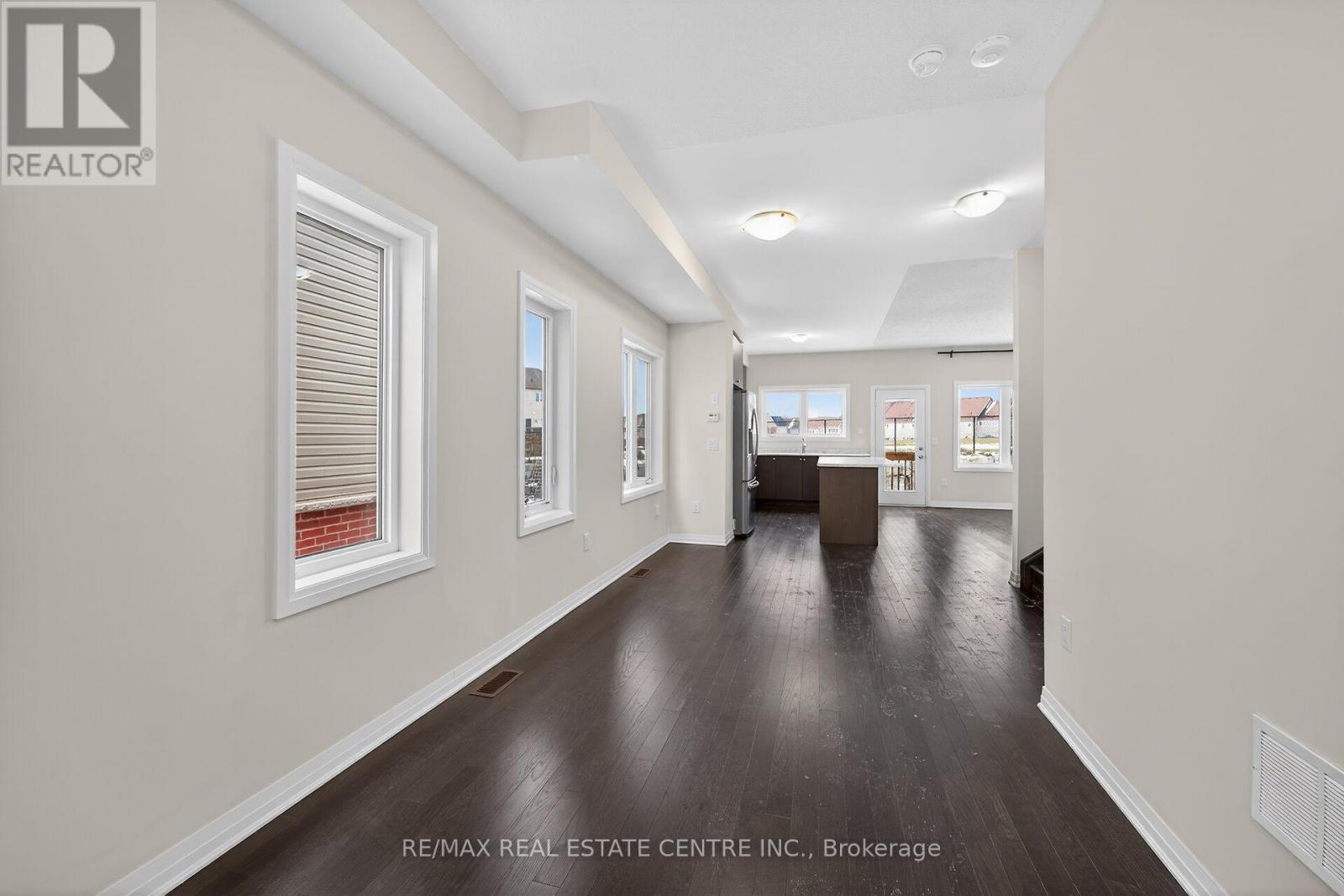 4030 Fracchioni Drive, Lincoln, Ontario  L3J 0R8 - Photo 8 - X12851458