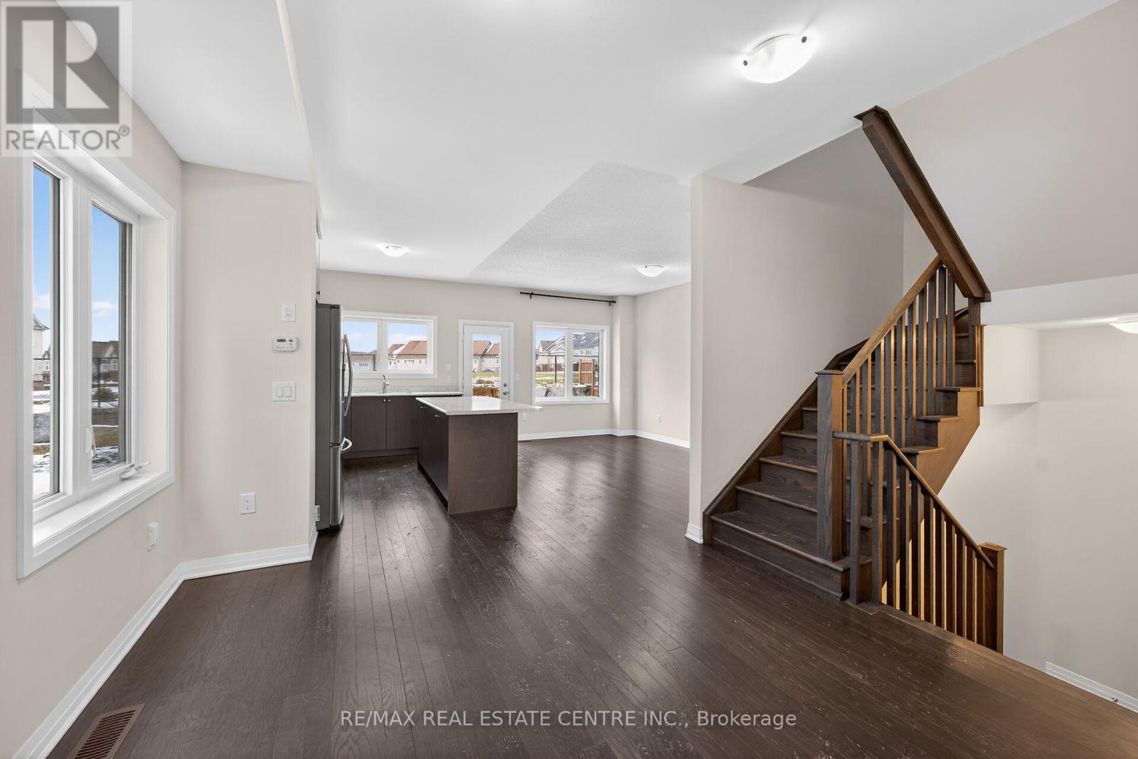 4030 Fracchioni Drive, Lincoln, Ontario  L3J 0R8 - Photo 9 - X12851458