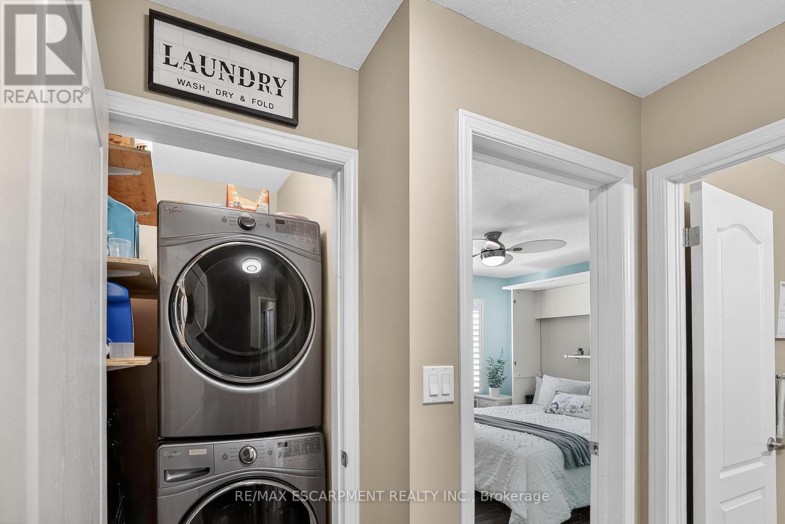 5048 Serena Drive, Lincoln, Ontario  L3J 1W3 - Photo 14 - X12851480