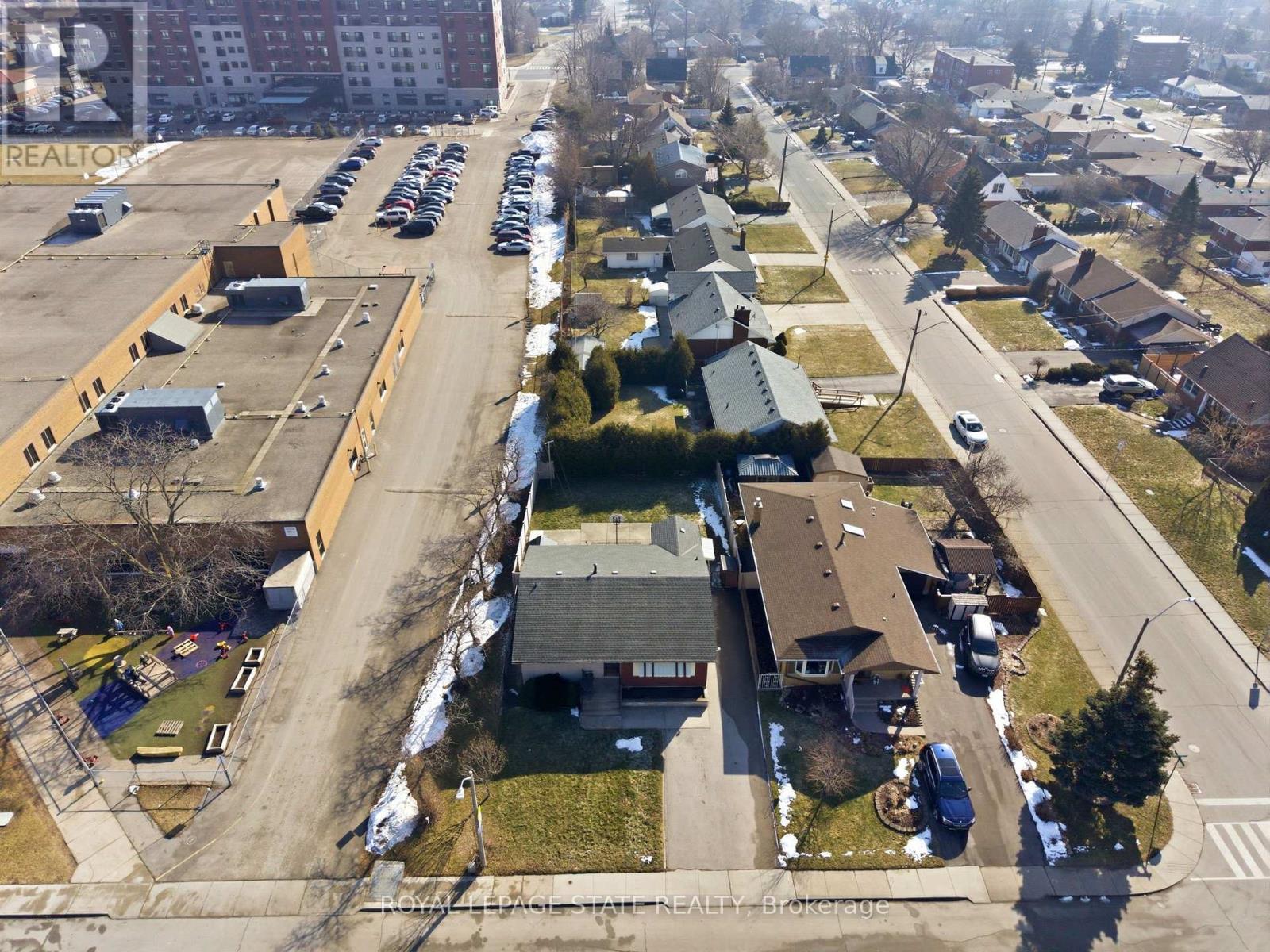 45 Cromwell Crescent, Hamilton, Ontario  L8G 2E9 - Photo 6 - X12851510