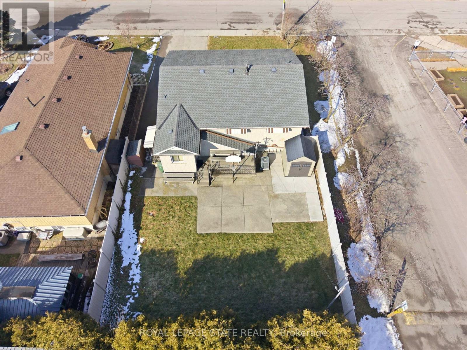 45 Cromwell Crescent, Hamilton, Ontario  L8G 2E9 - Photo 7 - X12851510