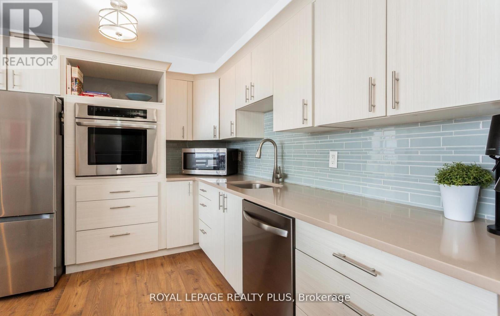 1204 - 15 Towering Heights Boulevard, St. Catharines, Ontario  L2T 3G7 - Photo 13 - X12851574