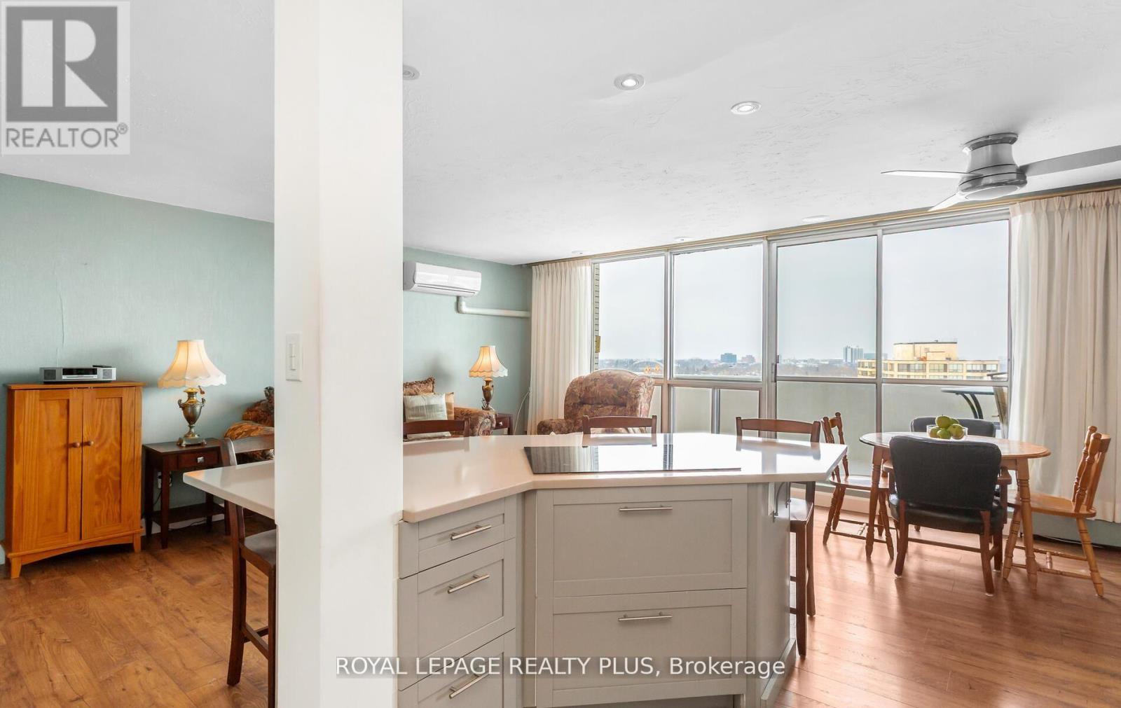 1204 - 15 Towering Heights Boulevard, St. Catharines, Ontario  L2T 3G7 - Photo 15 - X12851574