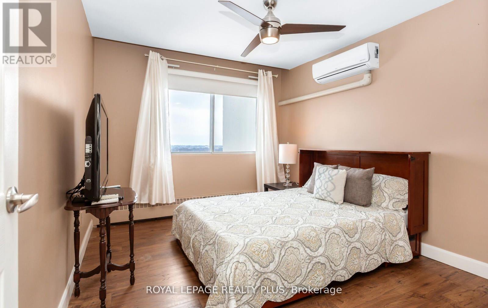 1204 - 15 Towering Heights Boulevard, St. Catharines, Ontario  L2T 3G7 - Photo 18 - X12851574