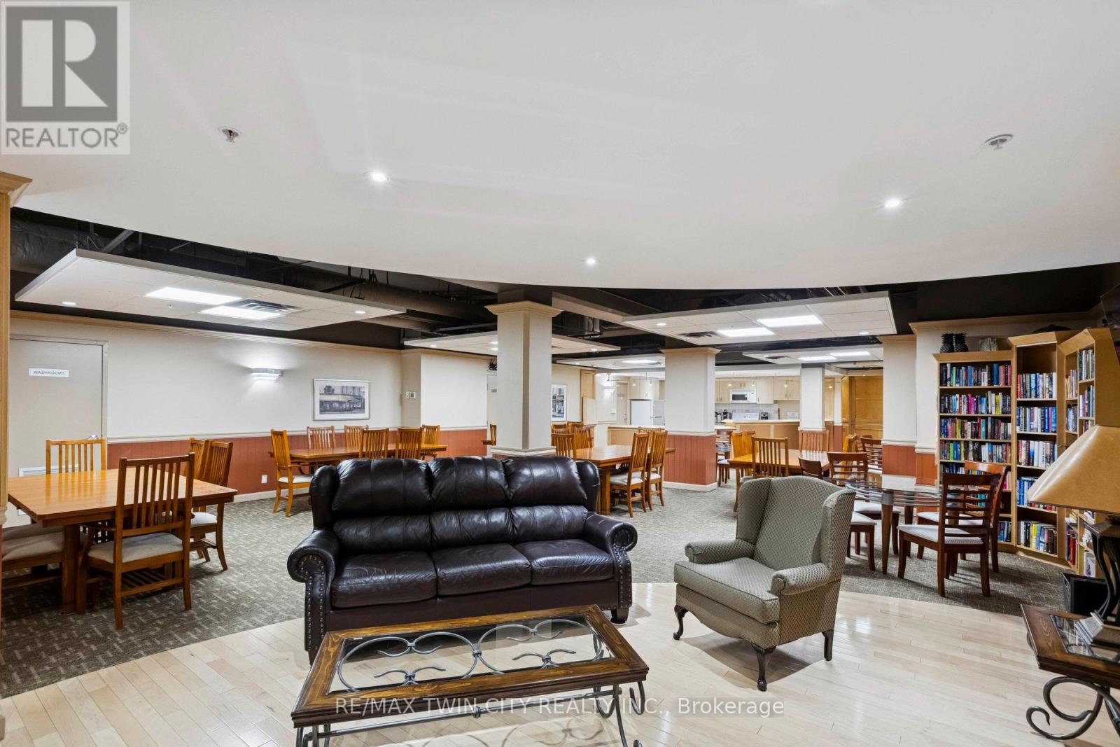 102 - 250 Glenridge Drive, Waterloo, Ontario  N2J 4H8 - Photo 43 - X12851578