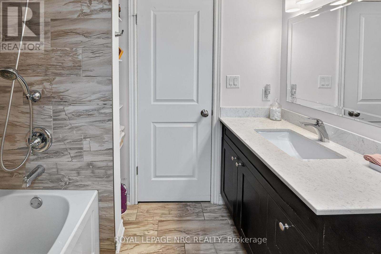 166 Michelle Court, Welland, Ontario  L3C 0A2 - Photo 17 - X12851664