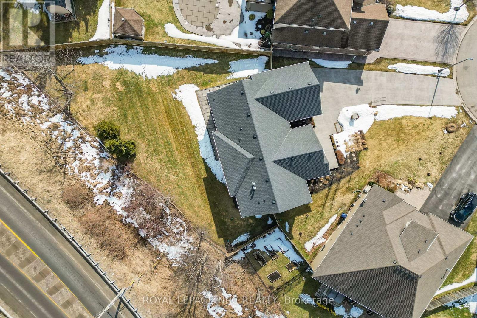 166 Michelle Court, Welland, Ontario  L3C 0A2 - Photo 19 - X12851664