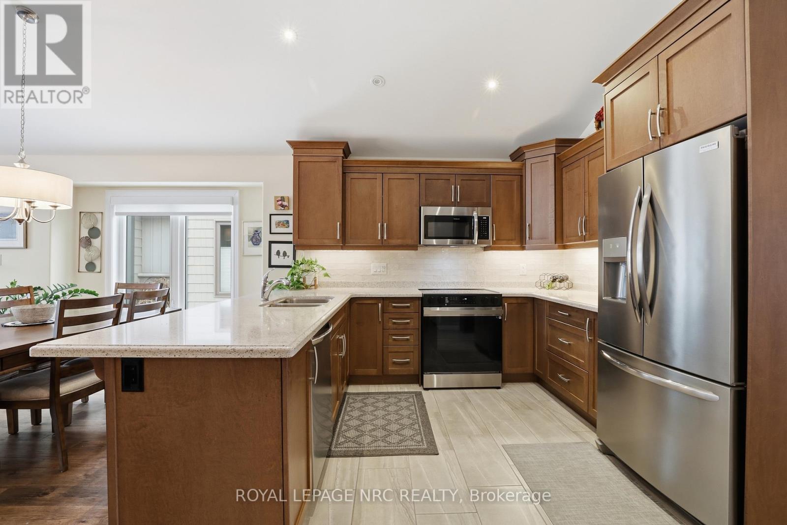 23 Richard Crescent, West Lincoln, Ontario  L0R 2A0 - Photo 8 - X12851678