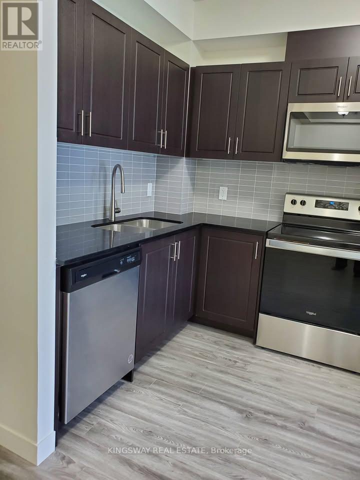 709 - 128 King Street, Waterloo, Ontario  N2J 2X9 - Photo 4 - X12851692