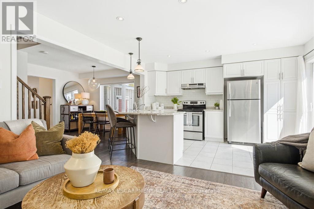 23 Lupo Drive, Hamilton, Ontario  L8B 0Y4 - Photo 12 - X12851698