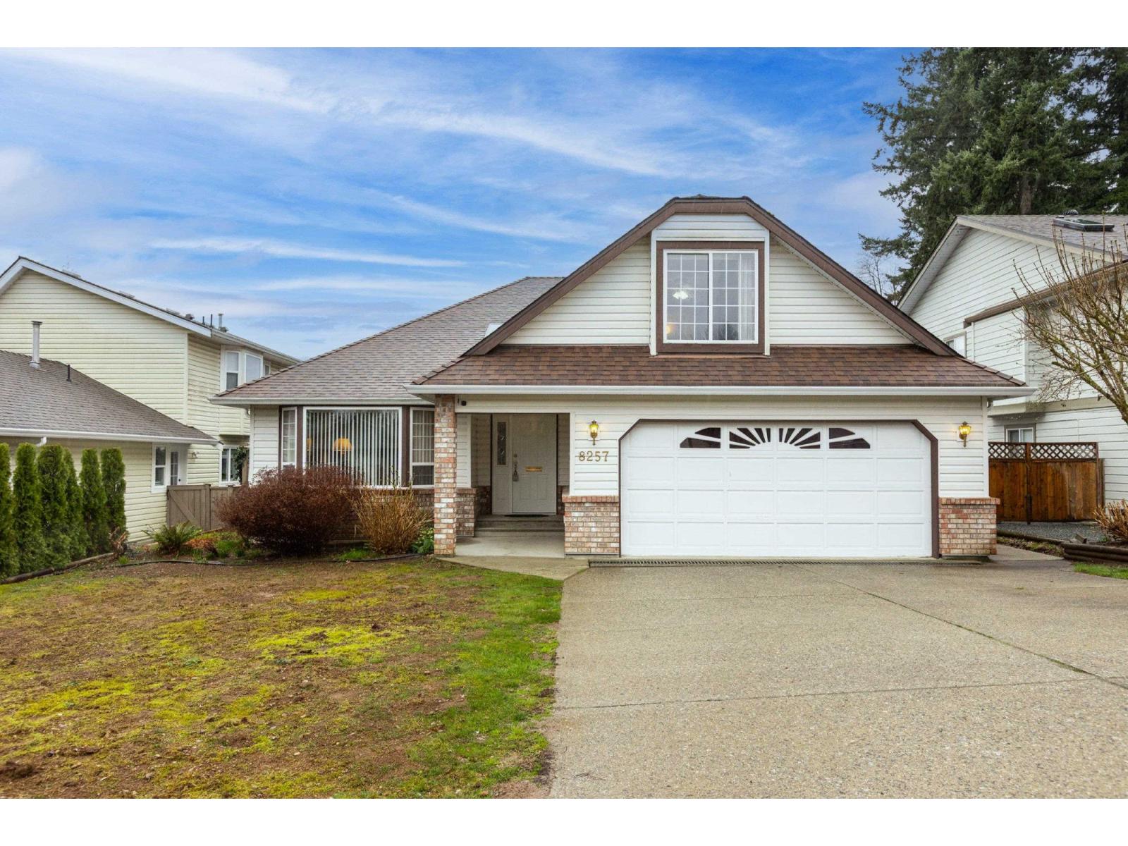 8257 Mcintyre Street, Mission, British Columbia  V2V 6T3 - Photo 1 - R3095048