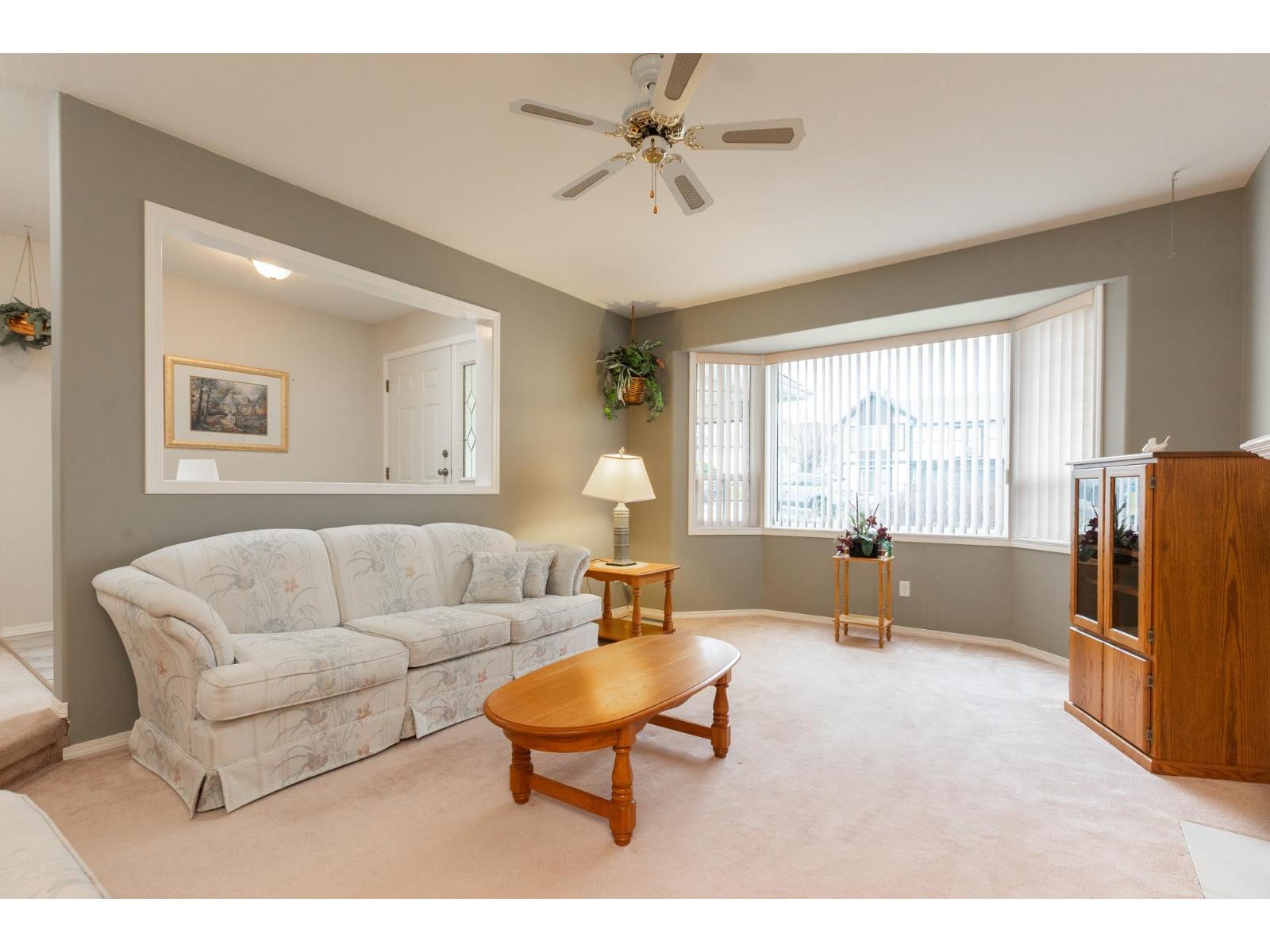 8257 Mcintyre Street, Mission, British Columbia  V2V 6T3 - Photo 6 - R3095048