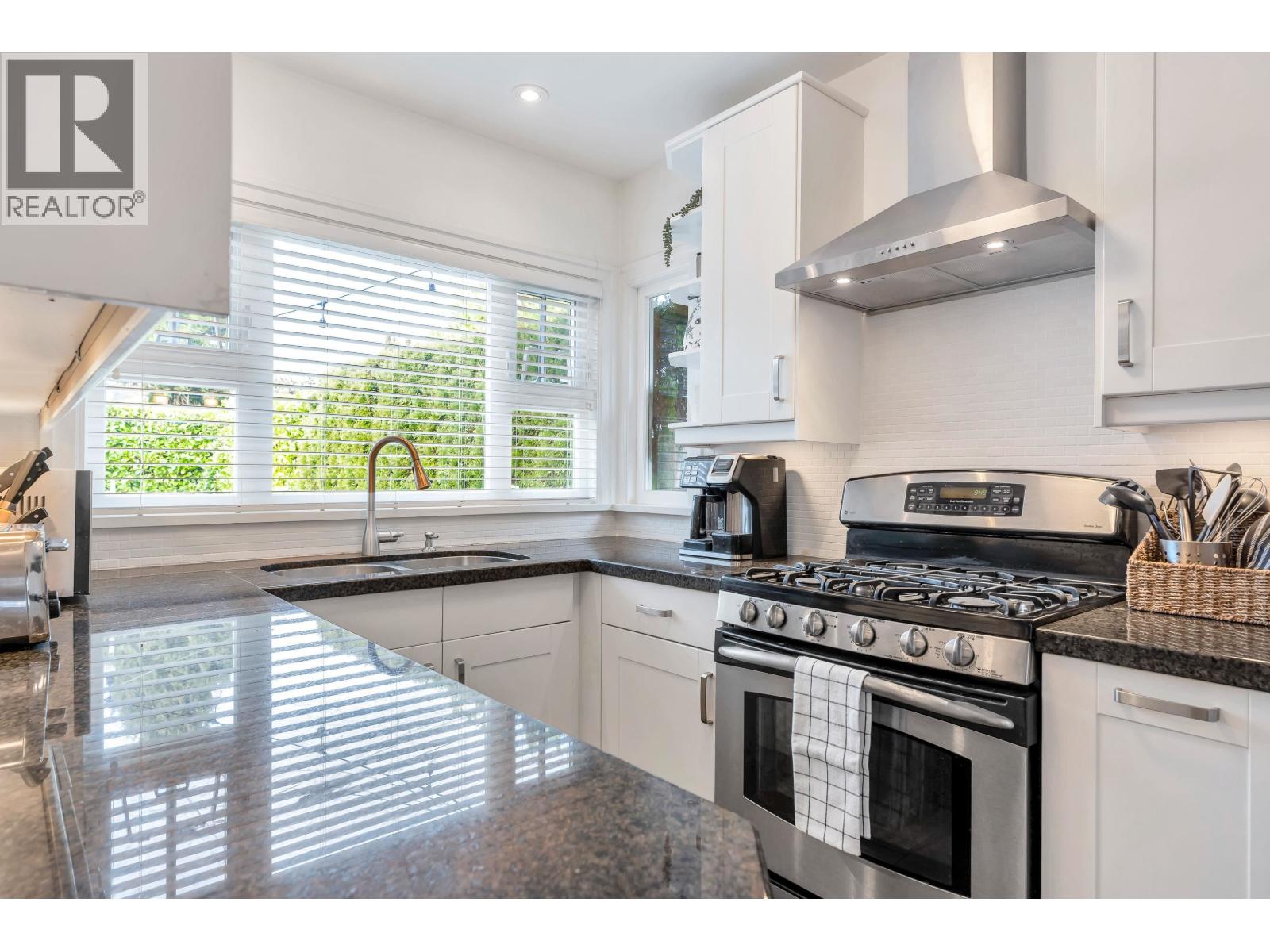 3955 Dunbar Street, Vancouver, British Columbia  V6S 2E3 - Photo 15 - R3094095