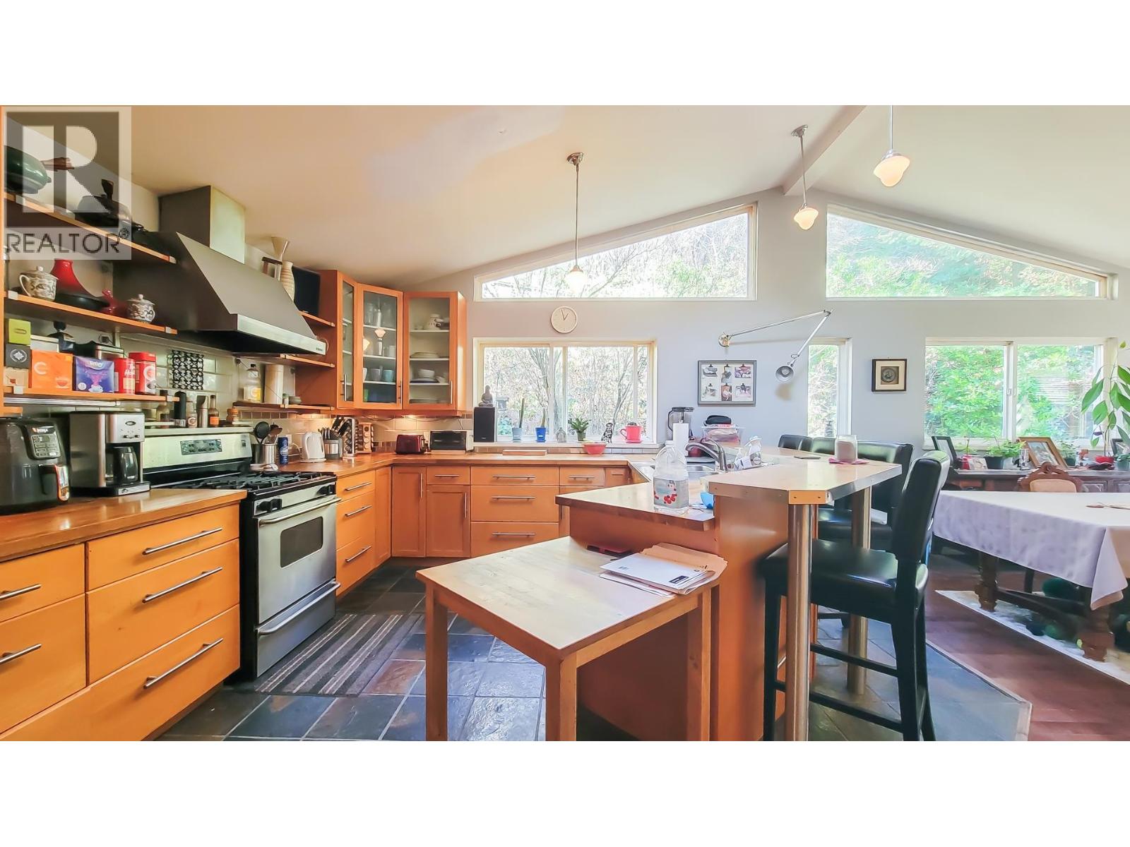 4670 Willow Creek Road, West Vancouver, British Columbia  V7W 1C2 - Photo 13 - R3088320