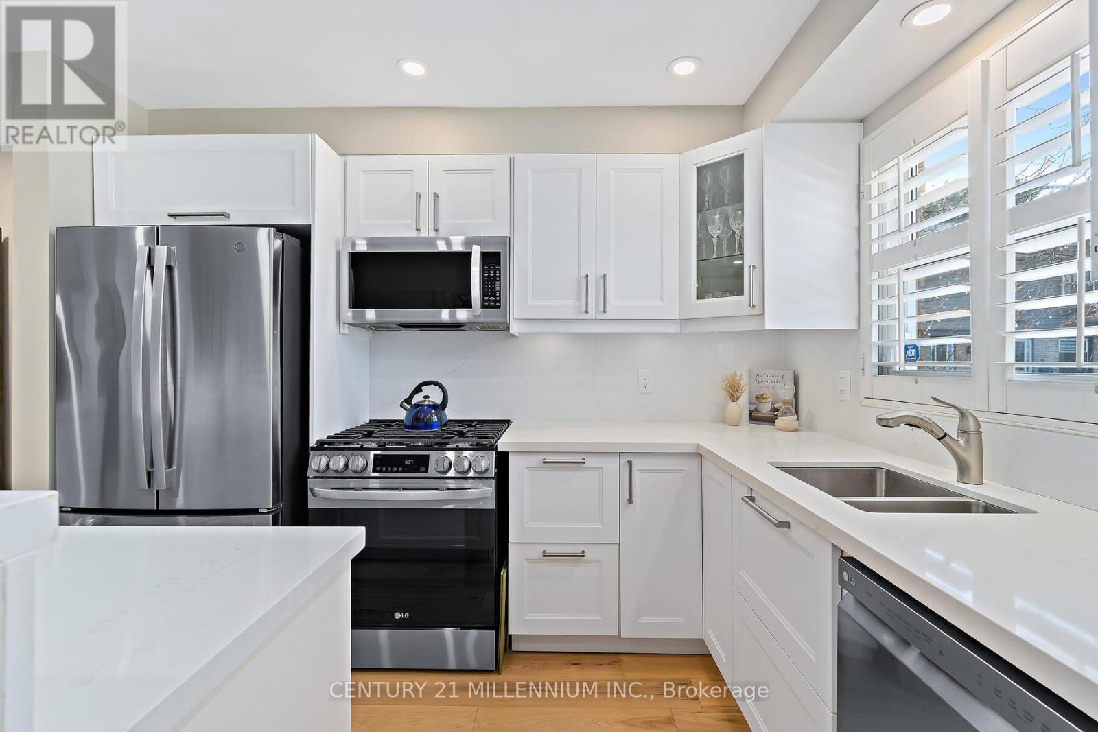 19 - 6699 Falconer Drive, Mississauga, Ontario  L5N 2E3 - Photo 7 - W12851626