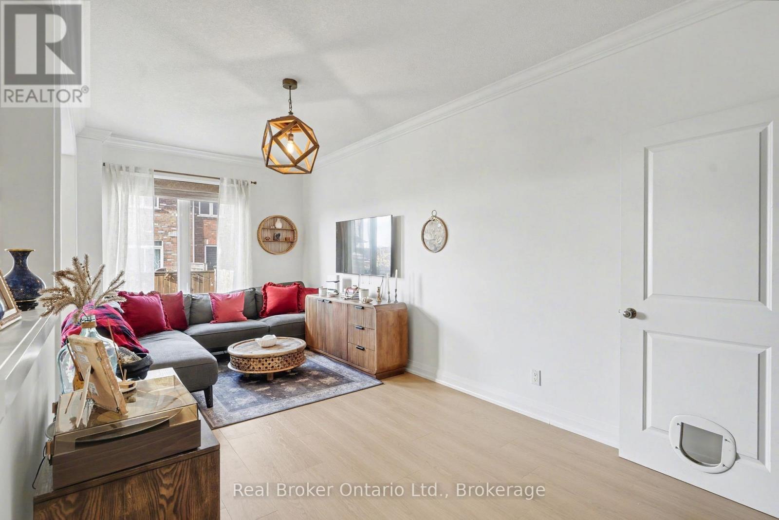 18 - 45 Seabreeze Crescent, Hamilton, Ontario  L8E 0G1 - Photo 9 - X12851782