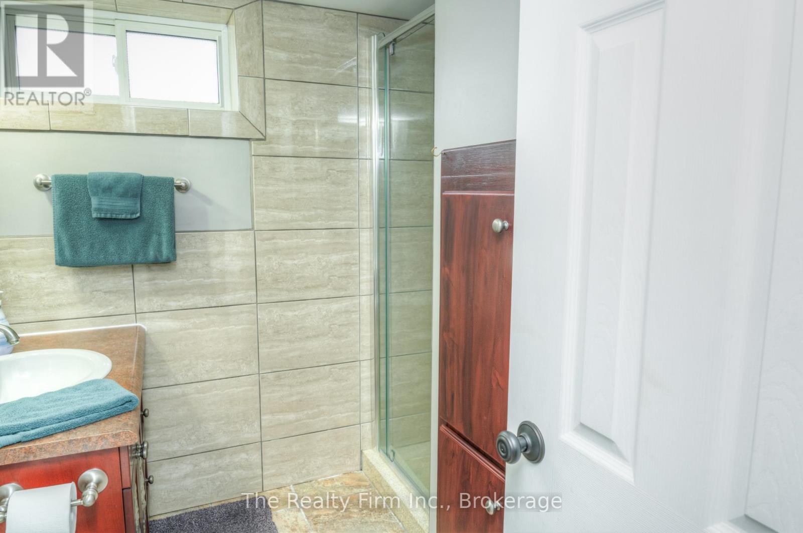 46 2 Avenue, Kitchener, Ontario  N2C 1N5 - Photo 30 - X12851842